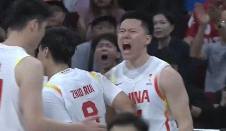 开云下载-中国男篮为何能逆转台北队？苏群点评一针见血！4人满分3人不合格
